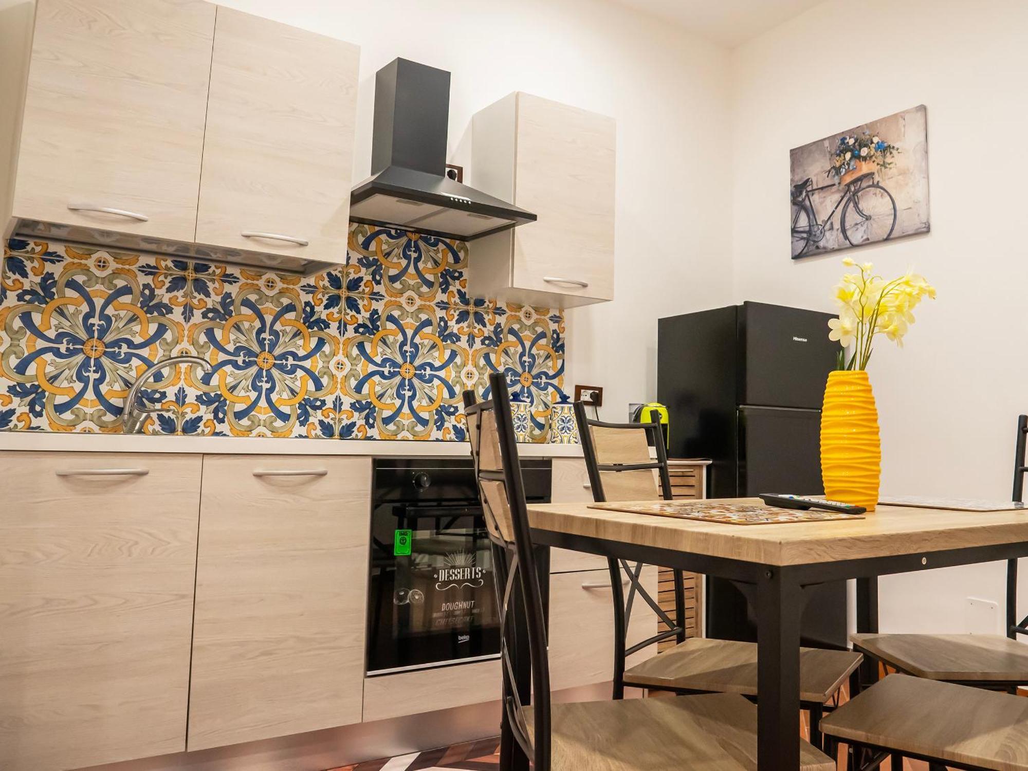 Aliva Apartment Lt Палермо Екстериор снимка